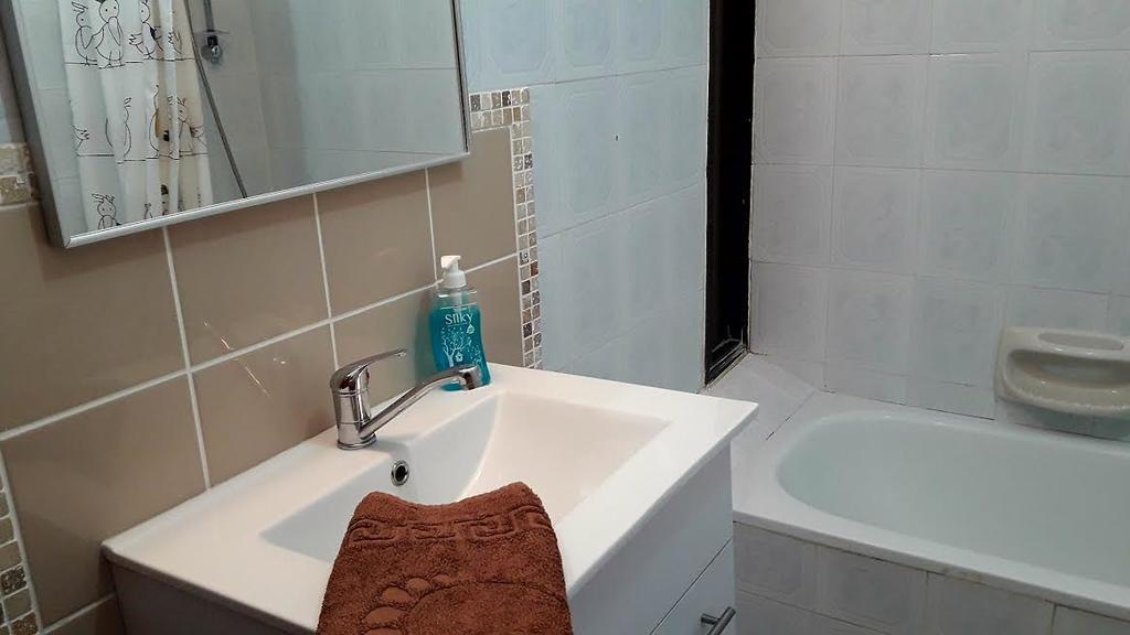 بيت ضيافة - لوسانيل أراد المظهر الخارجي الصورة
